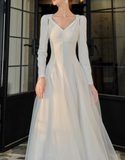 Ndyad style white A-line long-sleeved dress HZ1024