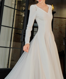 Ndyad style white A-line long-sleeved dress HZ1024
