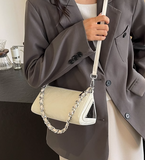 Ndyad fashion shoulder messenger bag niche design triangle bag HZ1024