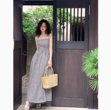 Ndyad and white plaid suspender dress with slim waist and French retro temperament medium-length skirt HZ1024