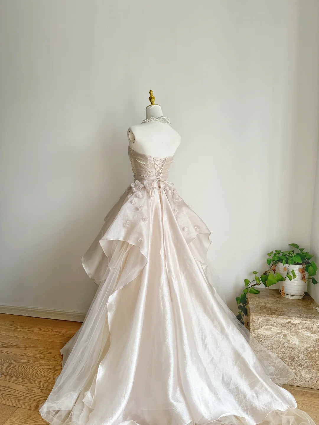 Ndyad Pink A-line Tulle Satin Long Prom Dresses Strapless Applique Wedding Dresses HZ1024