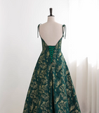 Ndyad Green A-line Spaghetti Strap Satin Long Prom Dress Sweetheart Neckline Retro Bridesmaid Dress Dress HZ1024