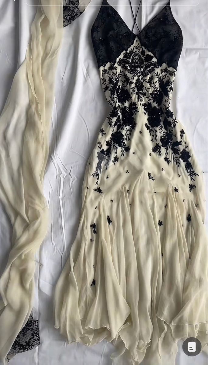 Ndyad Spaghetti Strap Chiffon Applique Long Prom Dresses Temperament Party Dresses HZ1024