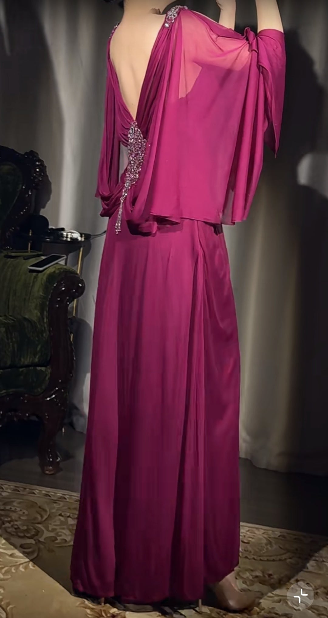 Evafashion A-Line Grape V-neck Long Prom Dress Glam Sleeveless Chiffon Evening Dress HZ1024