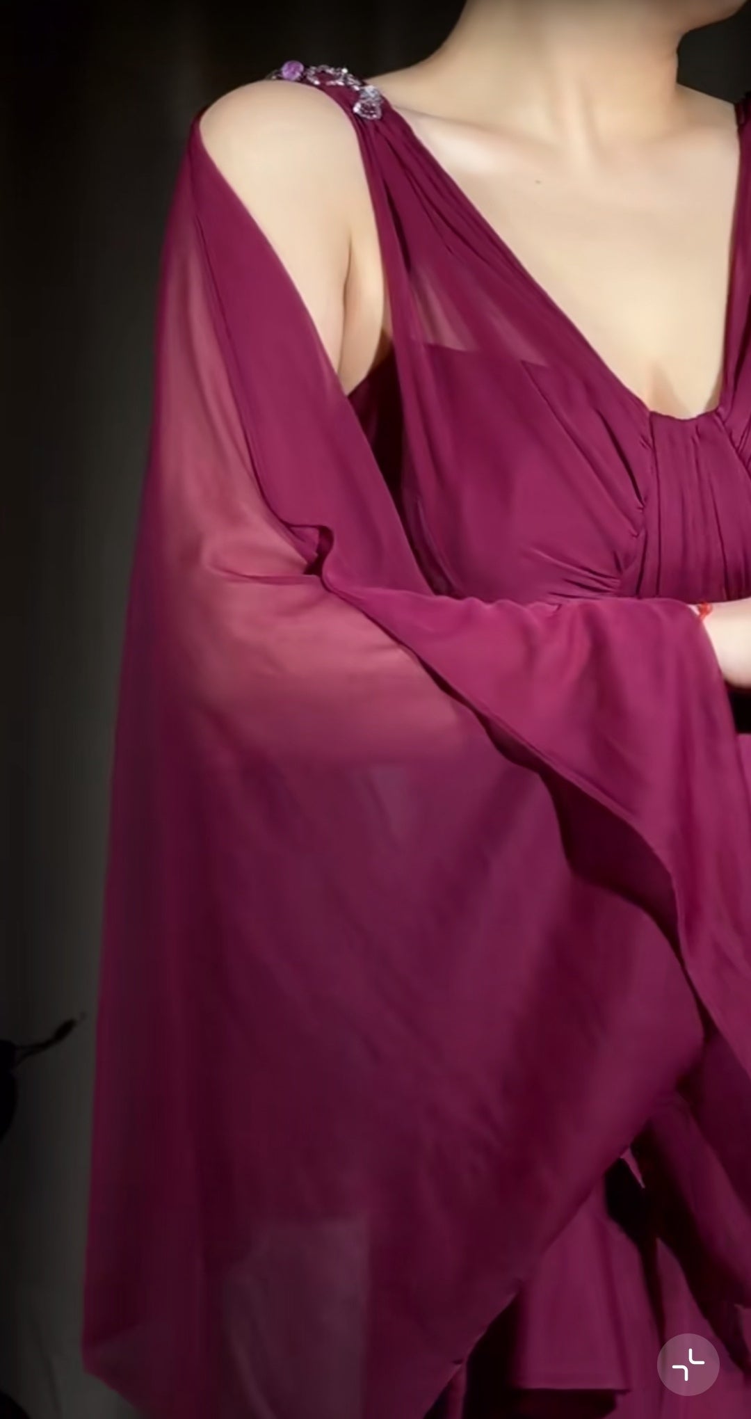 Evafashion A-Line Grape V-neck Long Prom Dress Glam Sleeveless Chiffon Evening Dress HZ1024