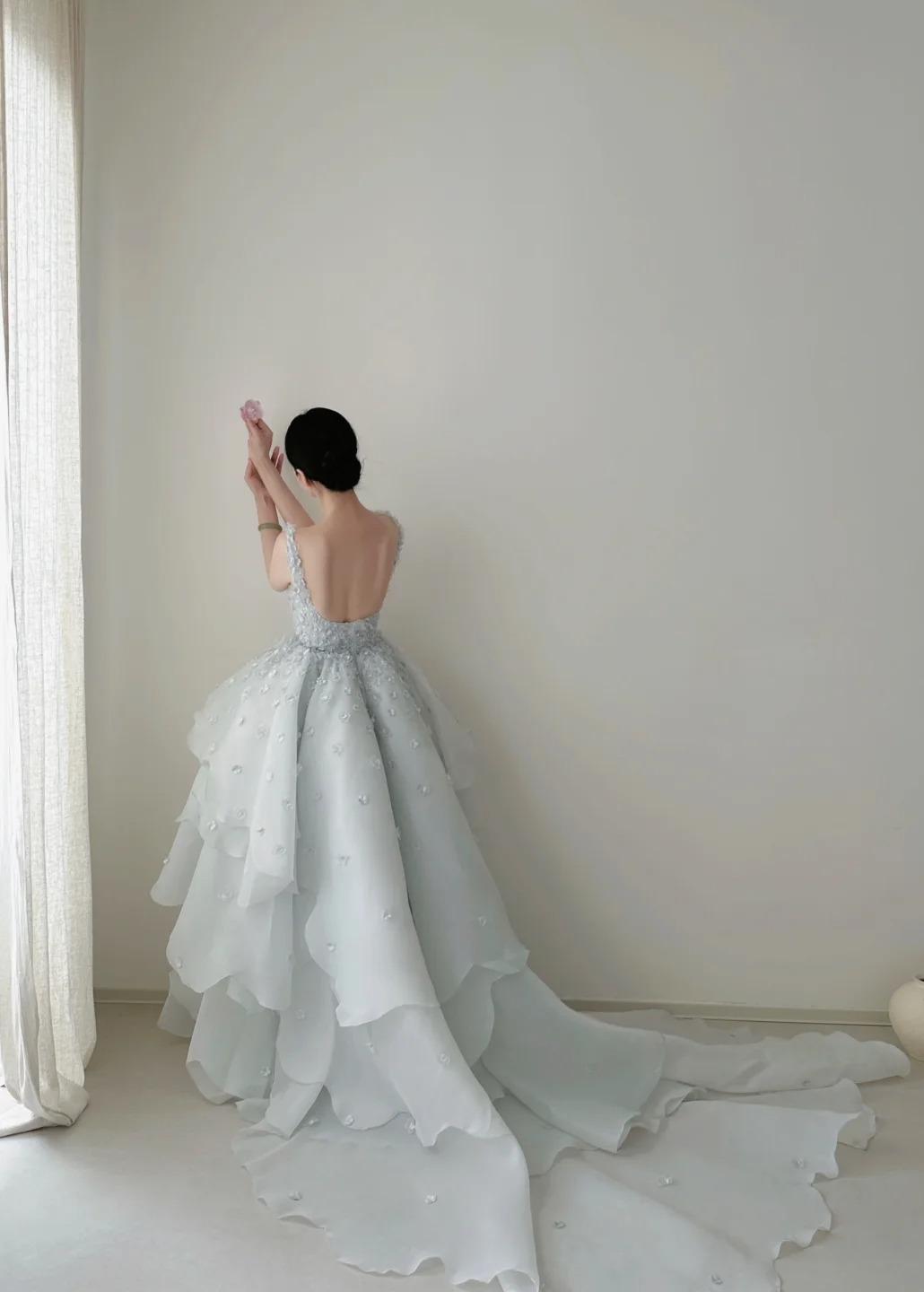 Ndyad Spaghetti Straps A-Line Open Back Chiffon Layered Train Wedding Dresses HZ1024