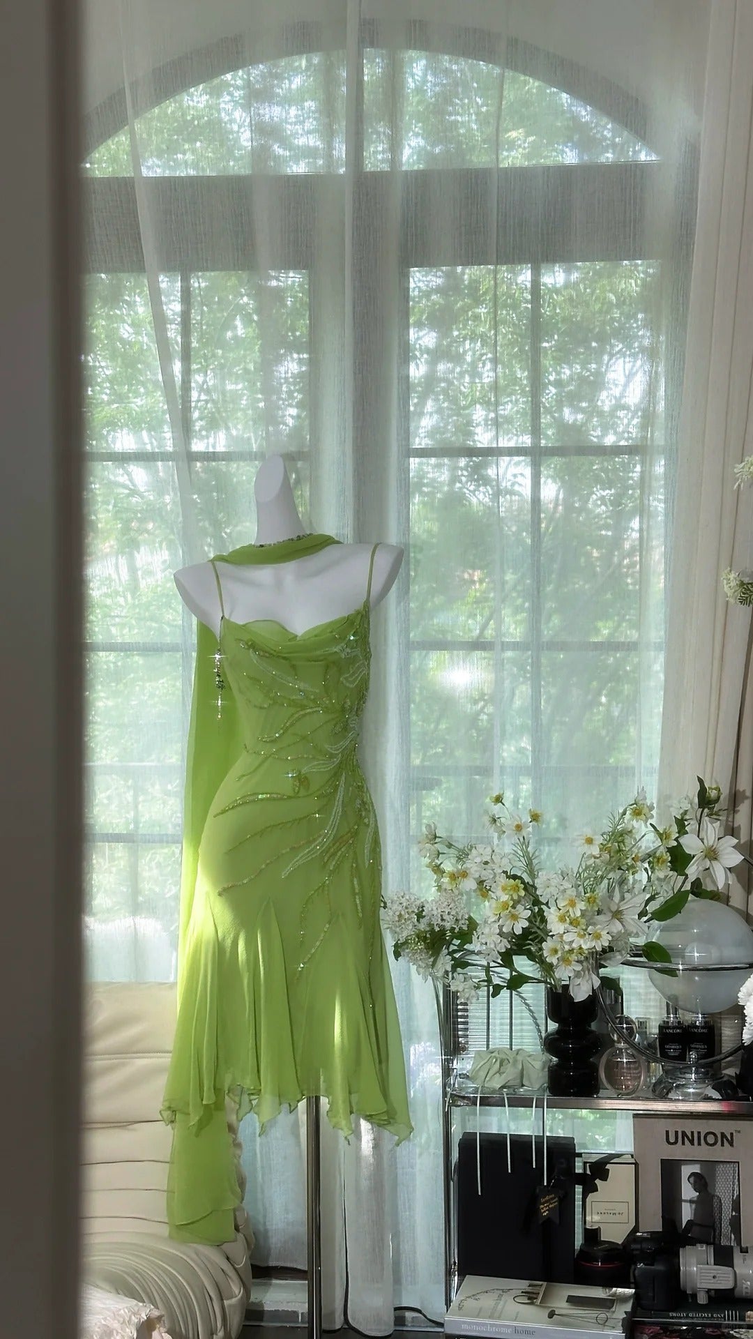 Ndyad Bud Green Sheath Short Prom Dresses Chiffon Beaded Backless Party Dress HZ1024