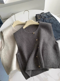 Ndyad single-breasted gold button round neck knitted vest HZ1024