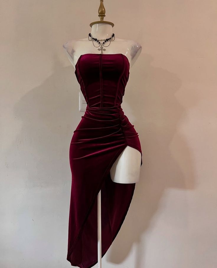 Ndyad Burgundy Strapless Party Dress Bodycon Satin Short Evening Gowns Sexy Birthday Dresses HZ1024