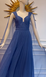 Ndyad Blue V-neck A-Line Evening Gowns Stunning Chiffon Pleated Formal Dress Graduation Dress HZ1024