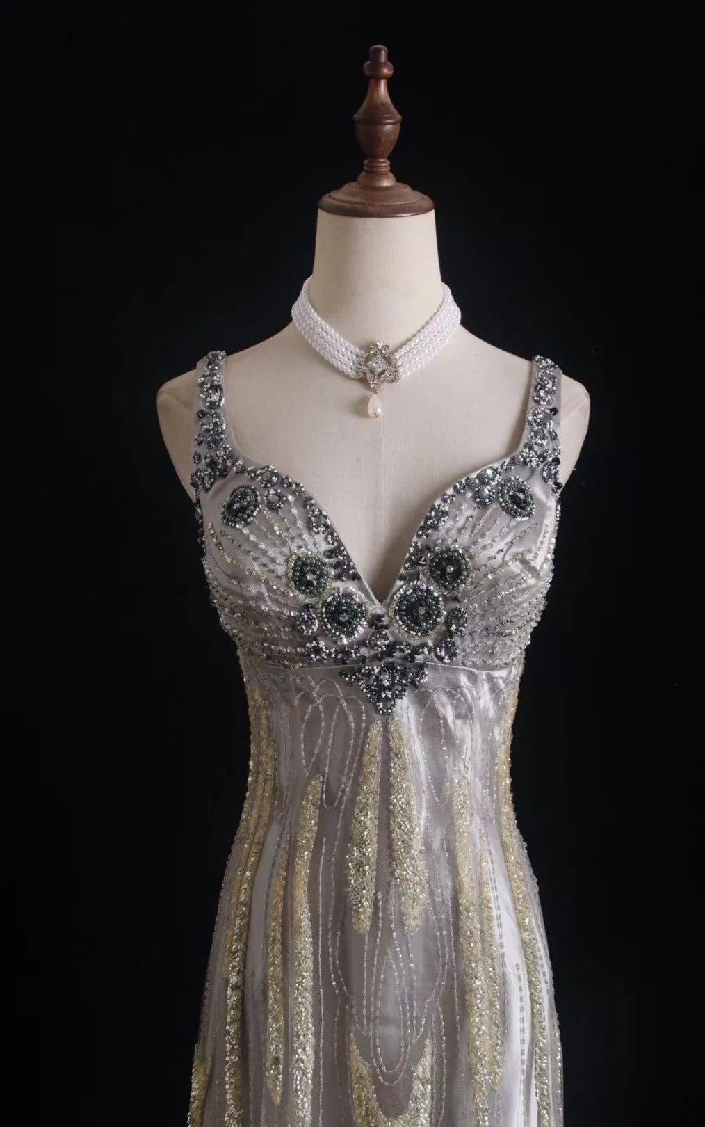 Ndyad Sheath V-neck Silk Beaded Long Evening Gowns,Sequined Tulle Light Grey Formal Dresses Gorgeous Prom Dress HZ1024