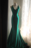 Ndyad V-neck Mermaid Green Long Prom Dresses Satin Green Long Formal Dresses Sleeveless Wedding Guest Dresses HZ1024