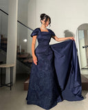 Ndyad Square Neck Sheath Navy Blue New Year Evening Dresses Satin Applique Navy Blue Wedding Guest Dresses HZ1024