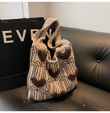Ndyad Heart Embroidery Knitted Shoulder Tote Bag HZ1024