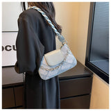 Ndyad chain saddle bag HZ1024