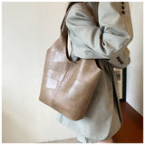 Ndyad soft leather large capacity shoulder bag commuter tote bag HZ1024